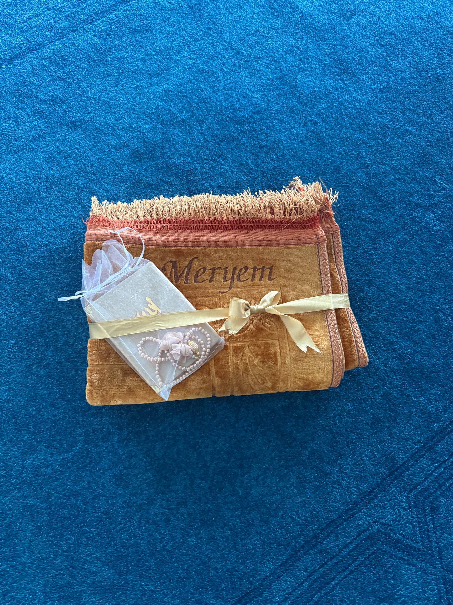 İsimli Seccade